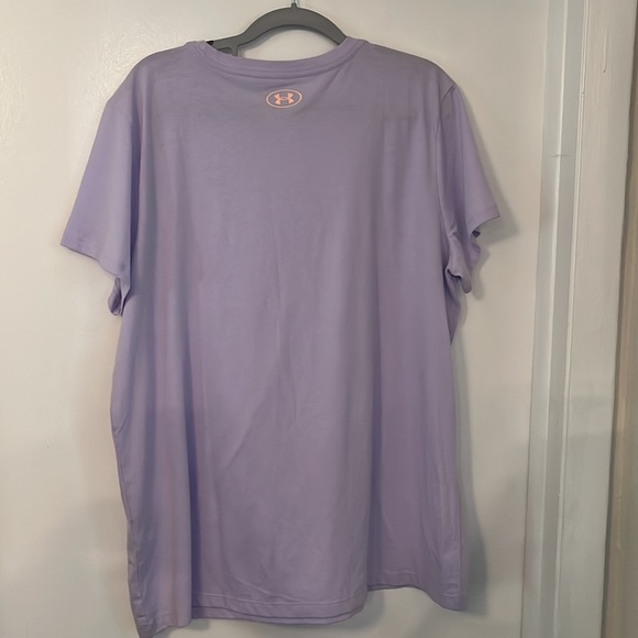 Under armor, light, purple lilac, extra large rise & thrive shirt - Picture 4 of 4